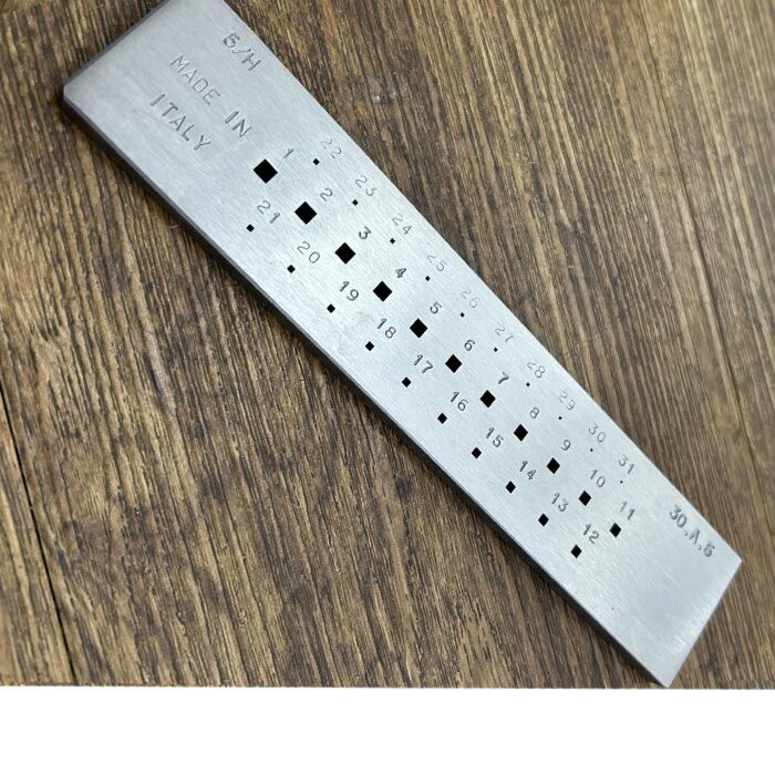 Square Shaped Draw Plate with 31 Holes (3mm - 0.5mm)
